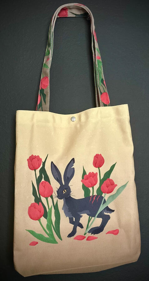 Tulip Hare Button Tote